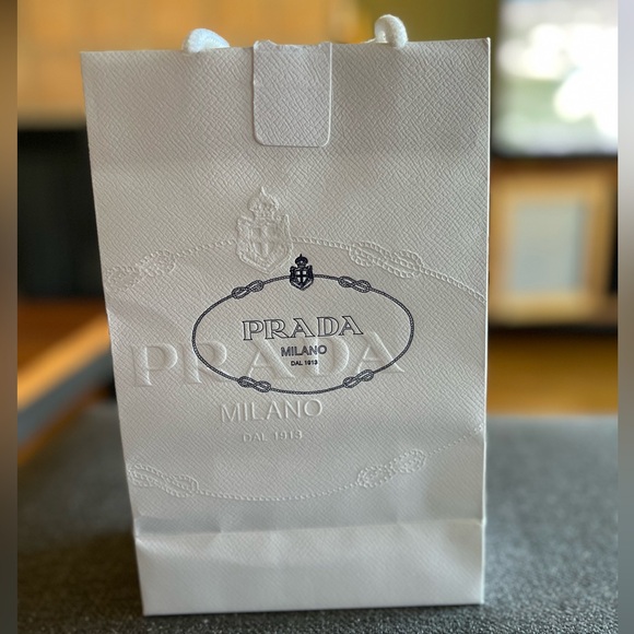 🖤Prada Re-nylon Pouch🖤 - Picture 7 of 7